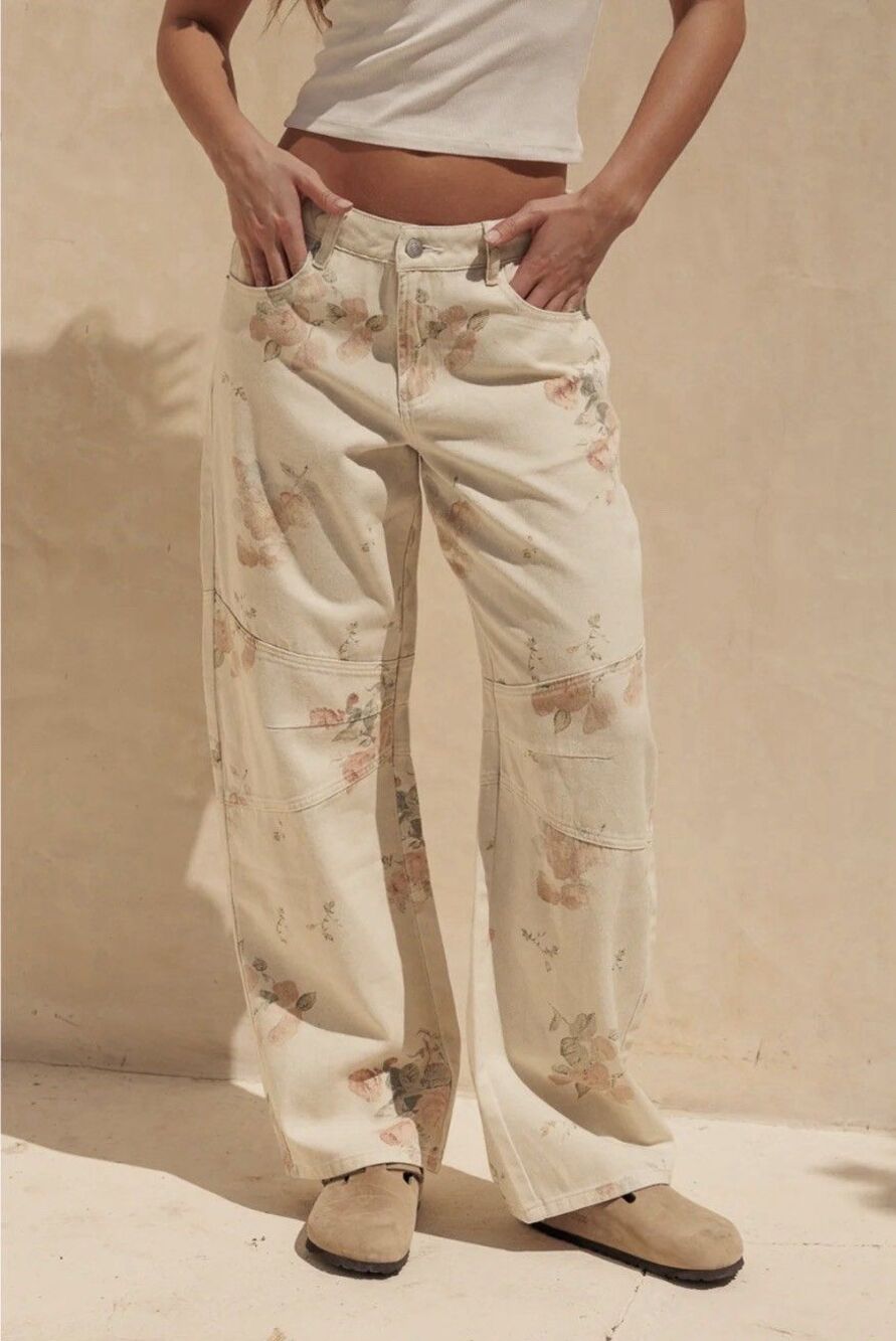 Cali 1850 Floral Barrel Jeans Size 26 Low Rise Printed Denim Pants NWT